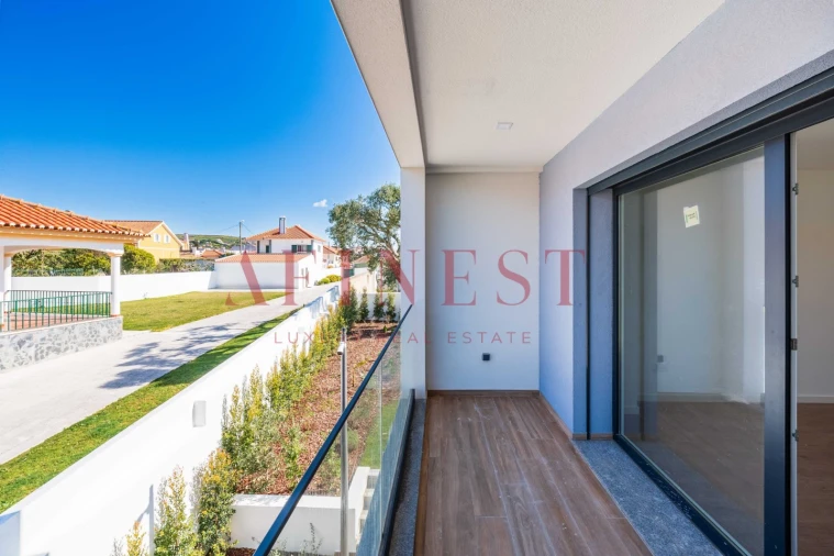 Moradia T4 para Venda em Alcabideche Foto 45