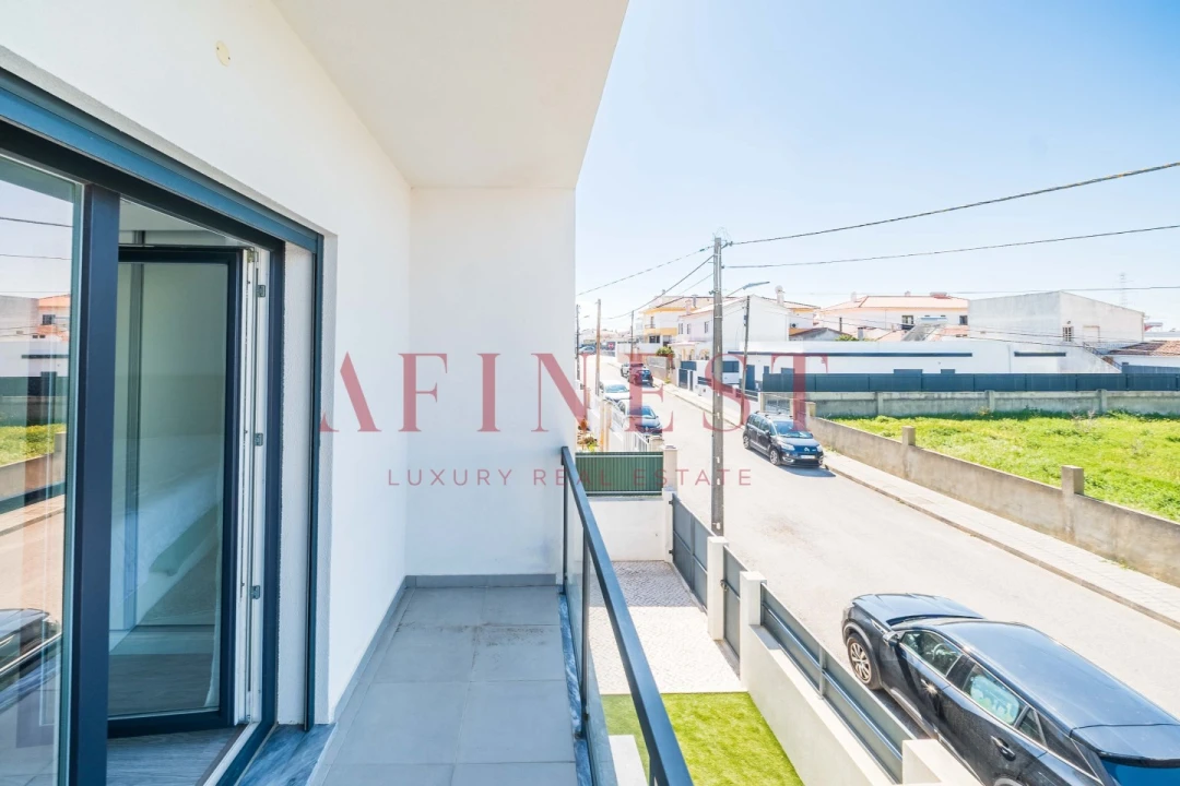 Moradia T3 para Venda em Fernao Ferro Foto 28