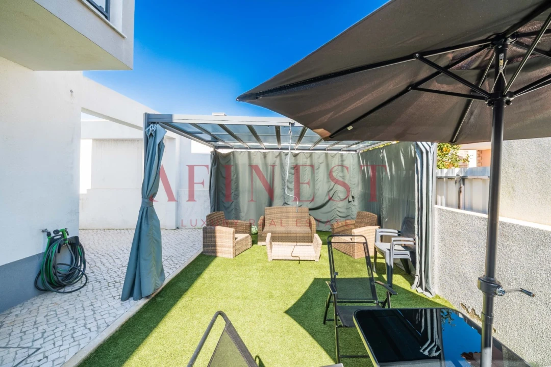 Moradia T3 para Venda em Fernao Ferro Foto 39