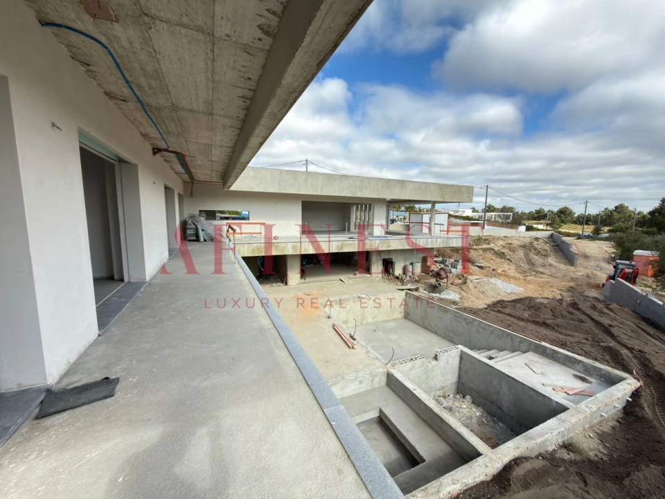 Moradia T5 para Venda em Fernao Ferro Foto 20