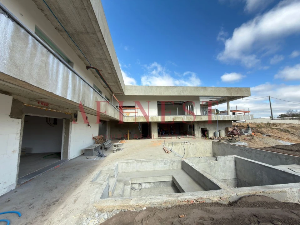 Moradia T5 para Venda em Fernao Ferro Foto 34