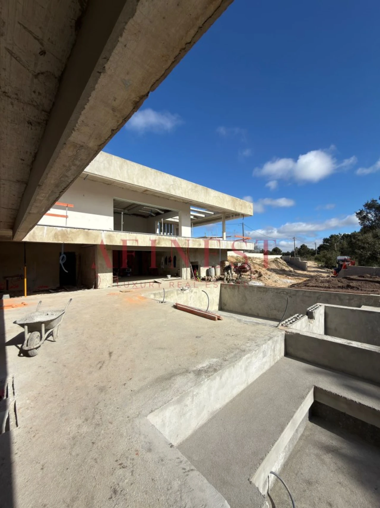 Moradia T5 para Venda em Fernao Ferro Foto 32