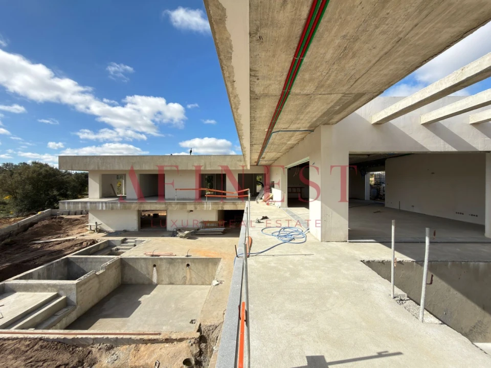 Moradia T5 para Venda em Fernao Ferro Foto 35