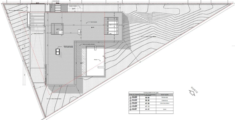 Moradia T5 para Venda em Fernao Ferro Planta 7