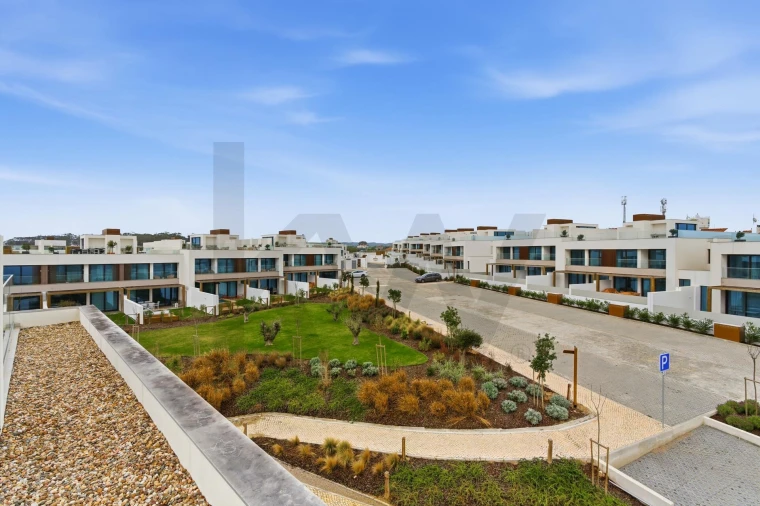 Apartamento T3 para Venda em Porto Covo Foto 42