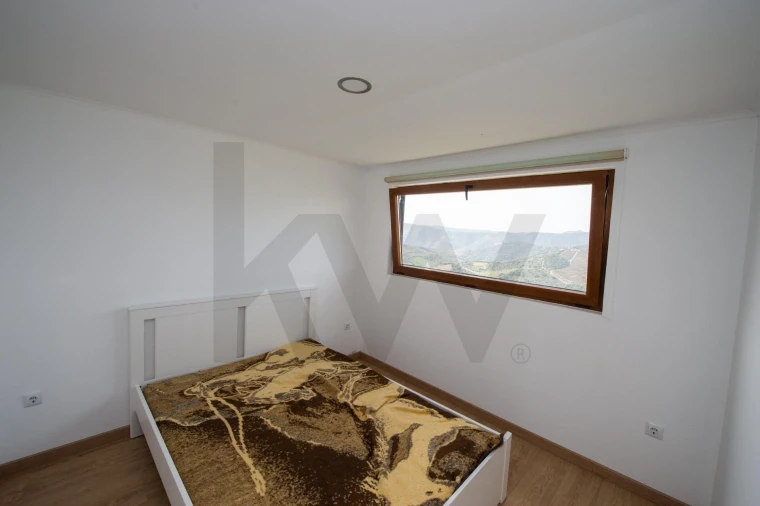 Quinta T3 para Venda em Vila Nova de Foz Côa Foto 23