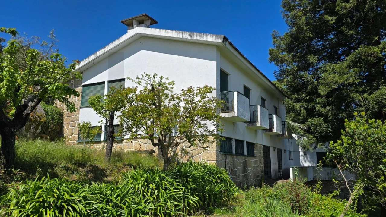 Moradia T5 para Venda em Tabuaço Foto 9