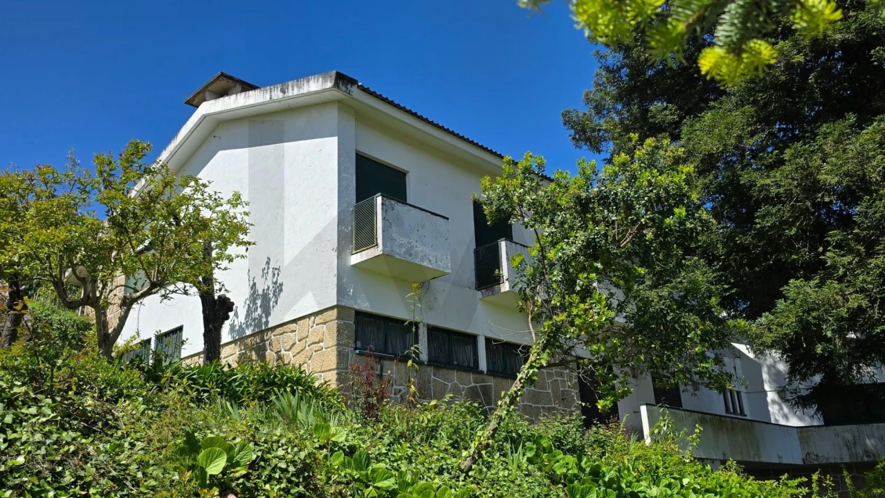 Moradia T5 para Venda em Tabuaço Foto 8