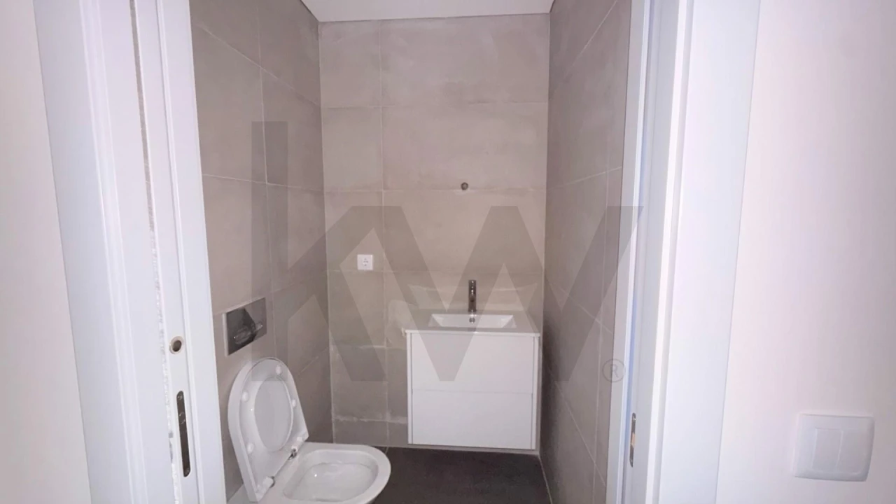 Apartamento T3 para Venda em Cedofeita, Santo Ildefonso, Sé, Miragaia, São Nicolau e Vitória Foto 6