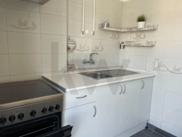 Apartamento T2 para Arrendamento em Campo de Ourique