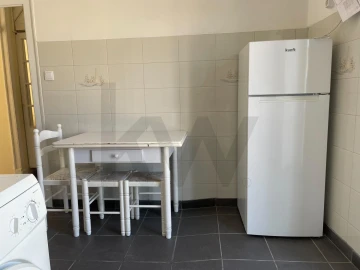 Apartamento T2 para Arrendamento em Campo de Ourique