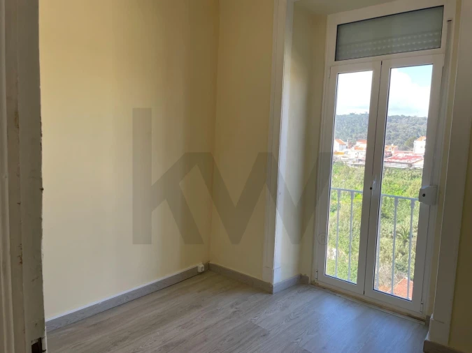 Apartamento T2 para Arrendamento em Campo de Ourique Foto 20