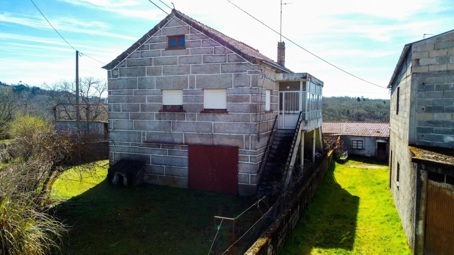 Moradia T3 para Venda em Rapoula do Coa Foto 5