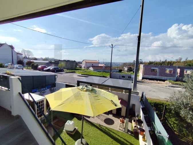 Moradia T2 para Venda em Ovoa e Vimieiro Foto 18