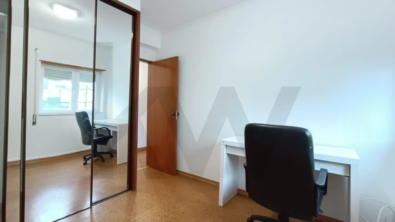 Apartamento T3 para Arrendamento em Charneca de Caparica e Sobreda Foto 20