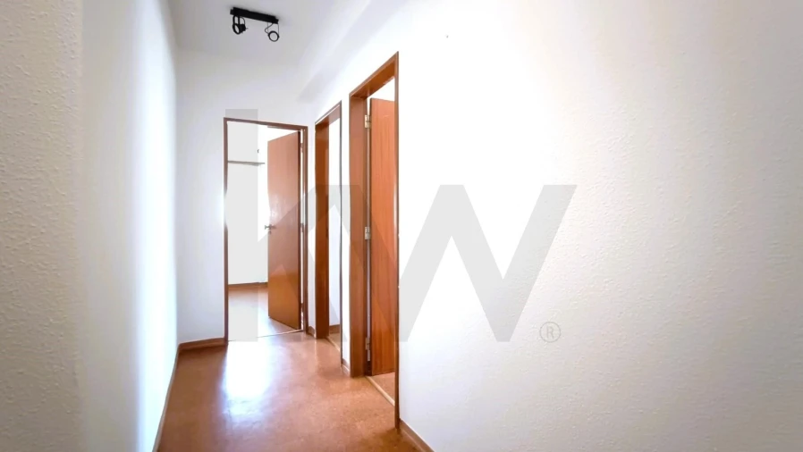 Apartamento T3 para Arrendamento em Charneca de Caparica e Sobreda Foto 39