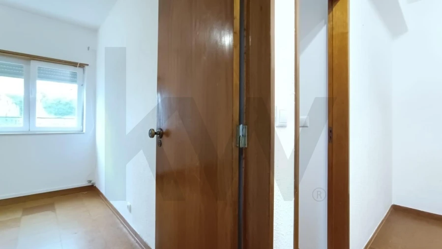 Apartamento T3 para Arrendamento em Charneca de Caparica e Sobreda Foto 6