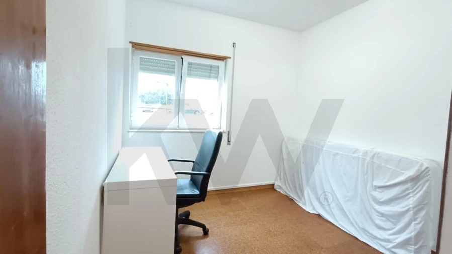 Apartamento T3 para Arrendamento em Charneca de Caparica e Sobreda Foto 16