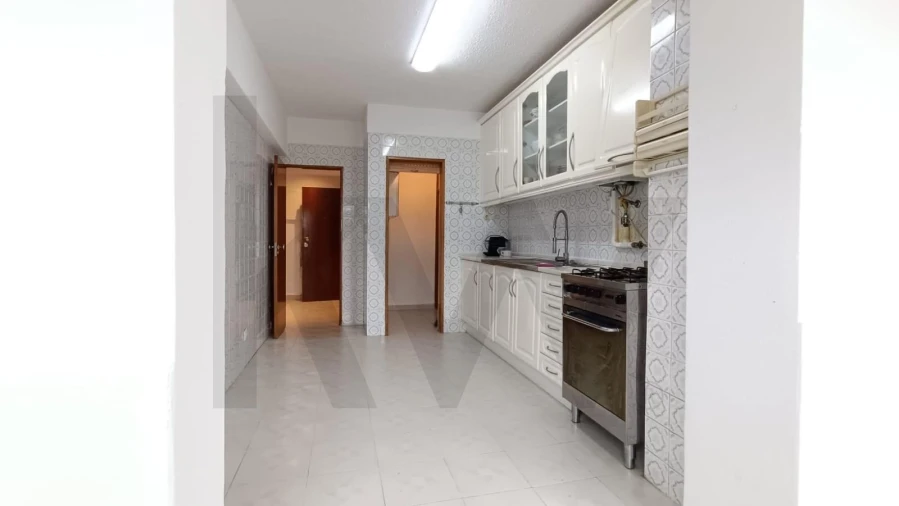 Apartamento T3 para Arrendamento em Charneca de Caparica e Sobreda Foto 38