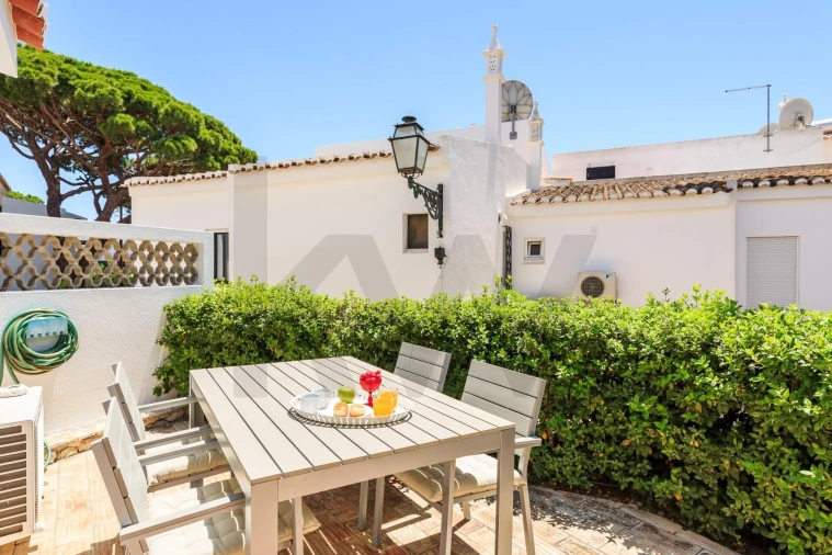 Moradia T3 para Venda em Almancil Foto 2