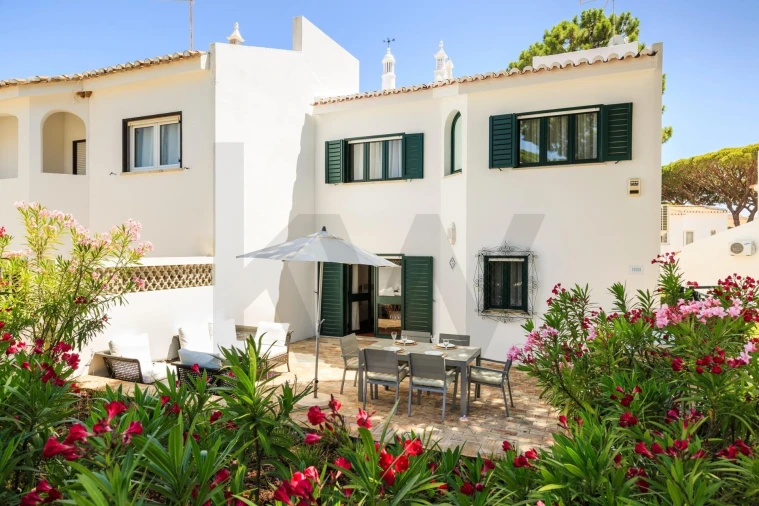 Moradia T3 para Venda em Almancil Foto 40