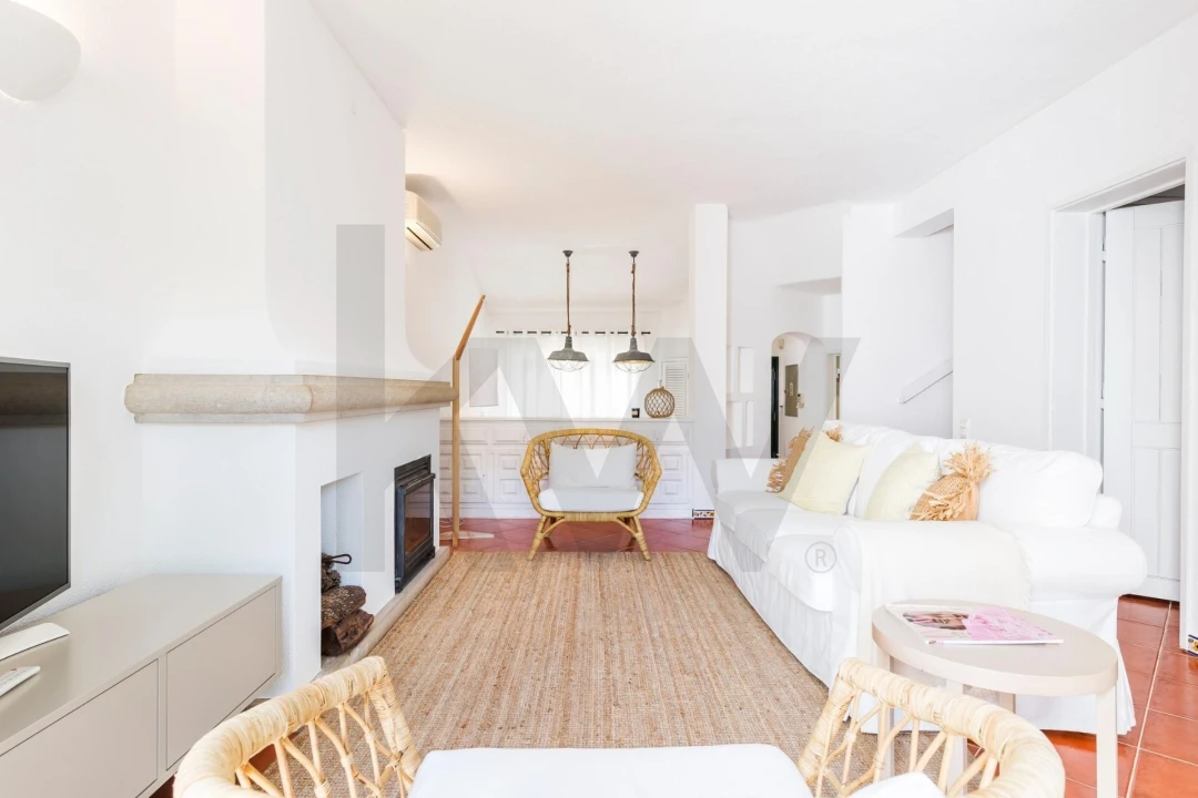 Moradia T3 para Venda em Almancil Foto 4