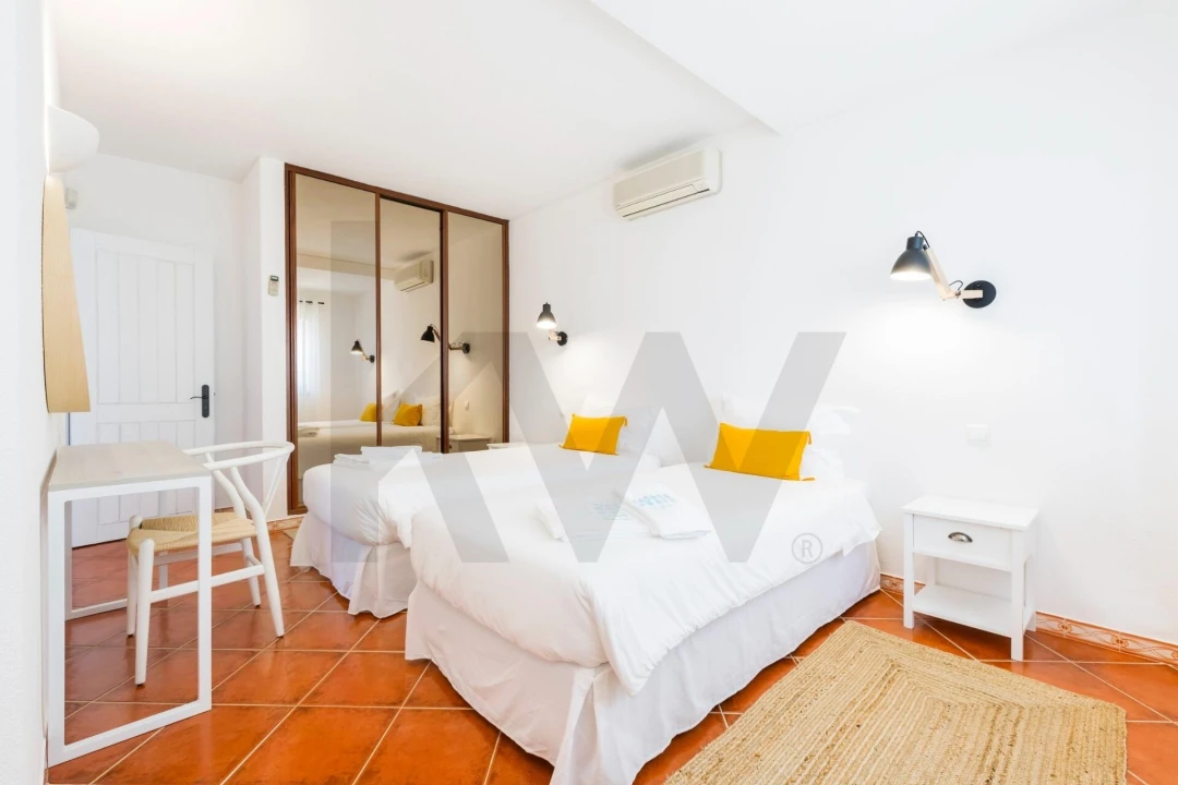 Moradia T3 para Venda em Almancil Foto 16