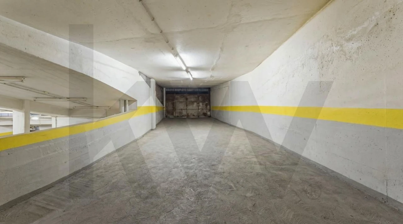 Armazém para Venda em Funchal (São Pedro) Foto 3