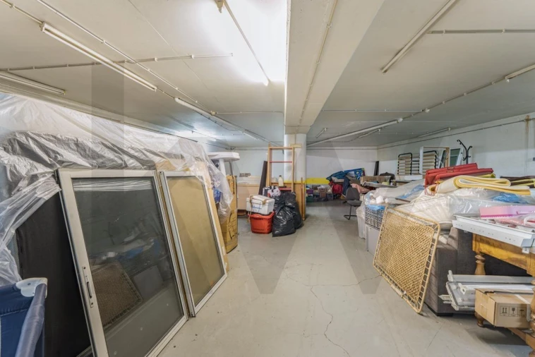 Armazém para Venda em Funchal (São Pedro) Foto 12