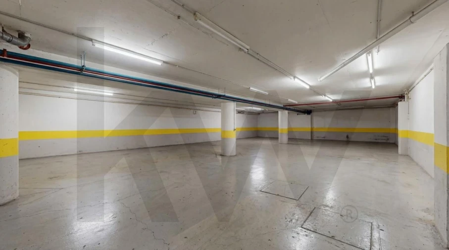 Armazém para Venda em Funchal (São Pedro) Foto 4