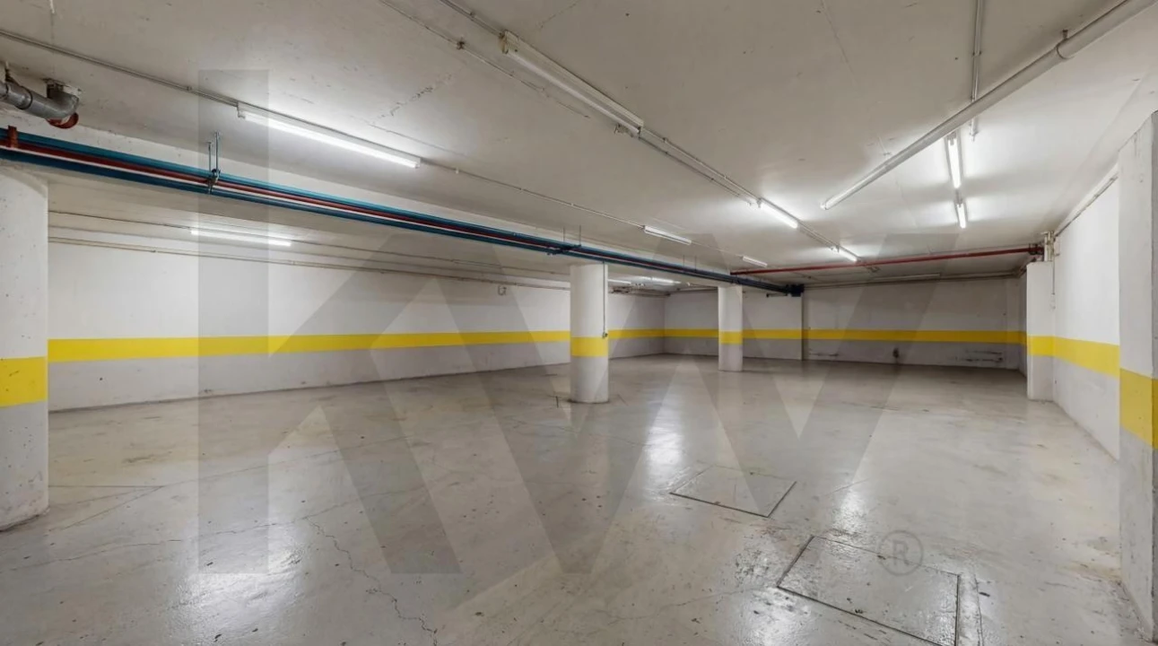 Armazém para Venda em Funchal (São Pedro) Foto 4