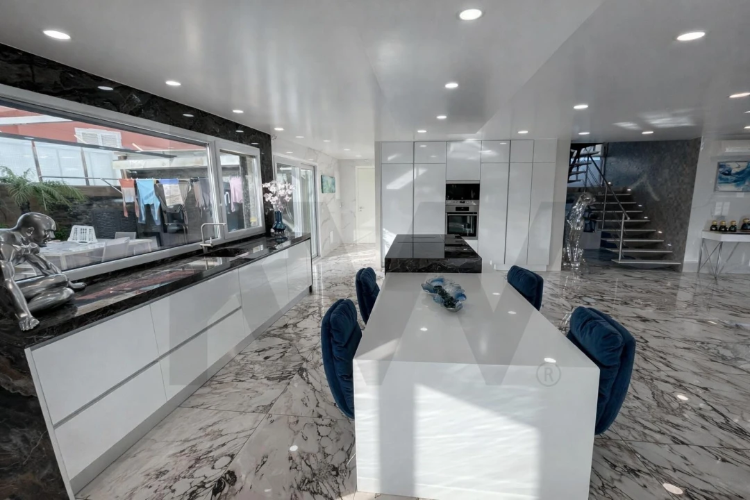 Moradia T4 para Venda em Charneca de Caparica e Sobreda Foto 4