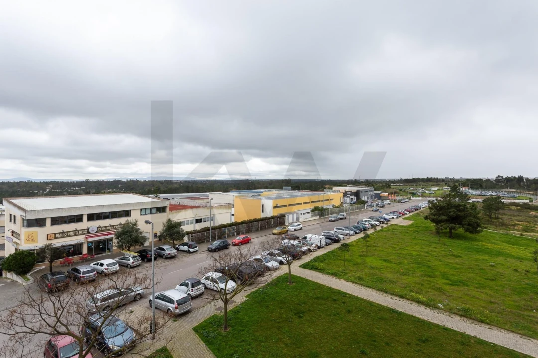 Apartamento T3 para Arrendamento em Corroios Foto 21