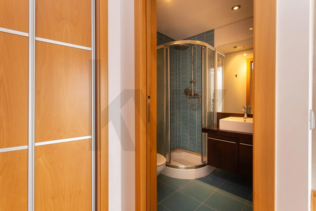 Apartamento T3 para Arrendamento em Corroios Foto 14