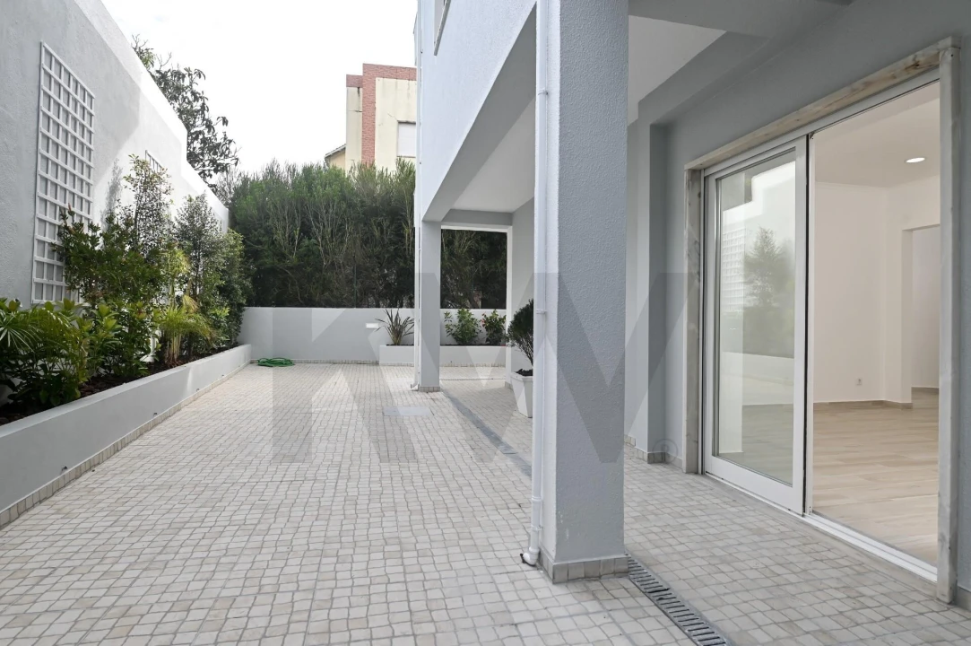 Moradia T4 para Venda em Alcabideche Foto 45