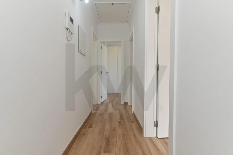 Moradia T4 para Venda em Alcabideche Foto 19