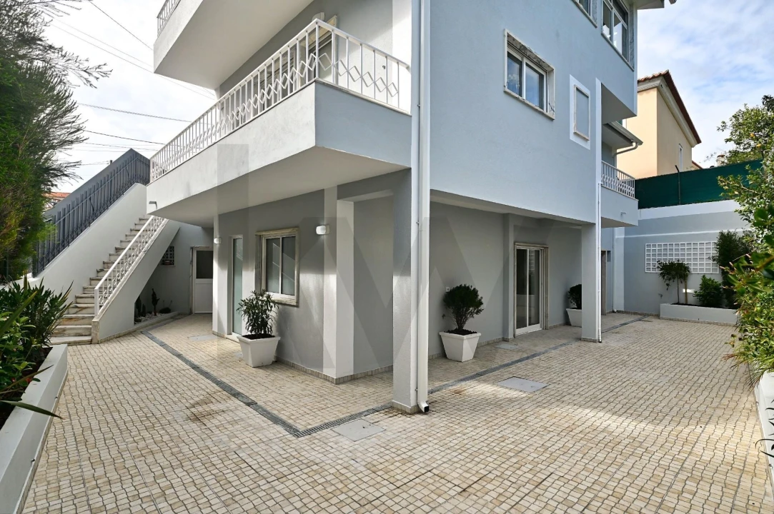 Moradia T4 para Venda em Alcabideche Foto 47