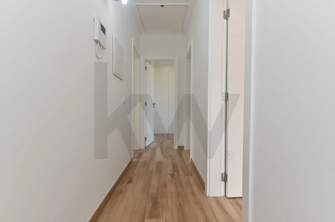 Moradia T4 para Venda em Alcabideche Foto 19