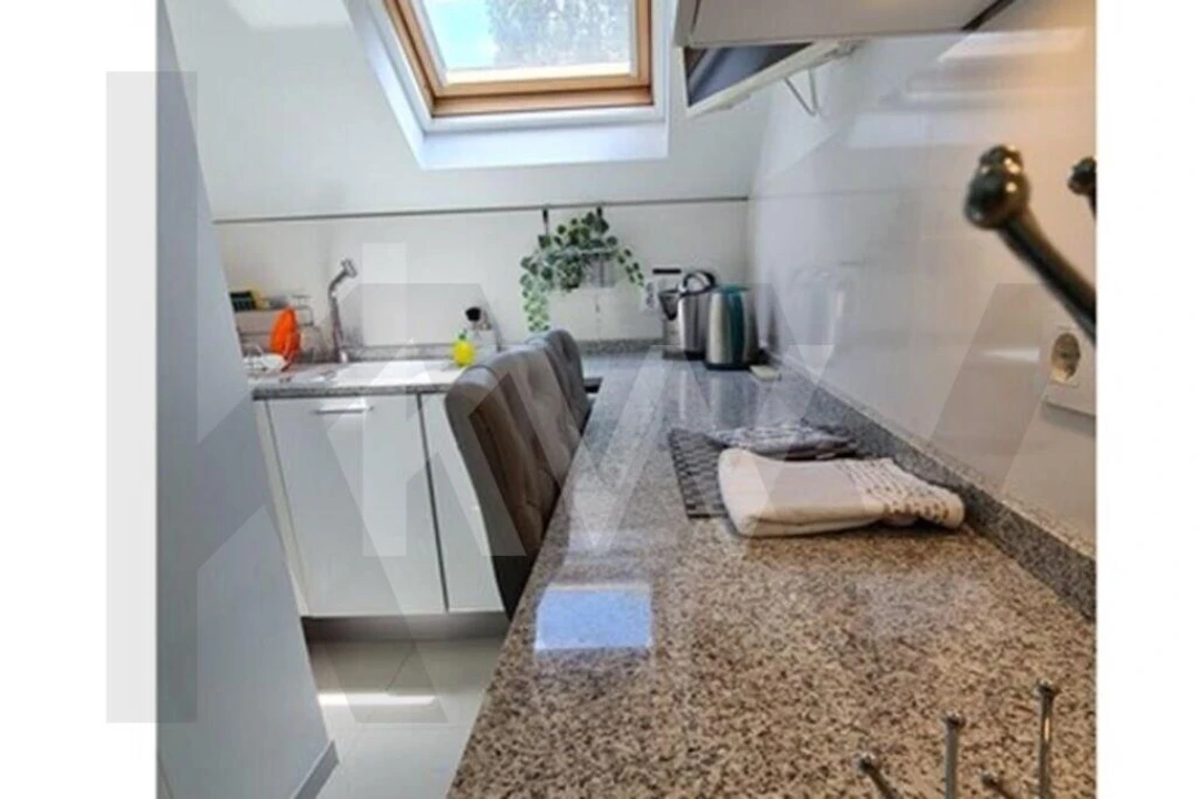 Apartamento T2 para Arrendamento em Funchal (Santa Luzia) Foto 11