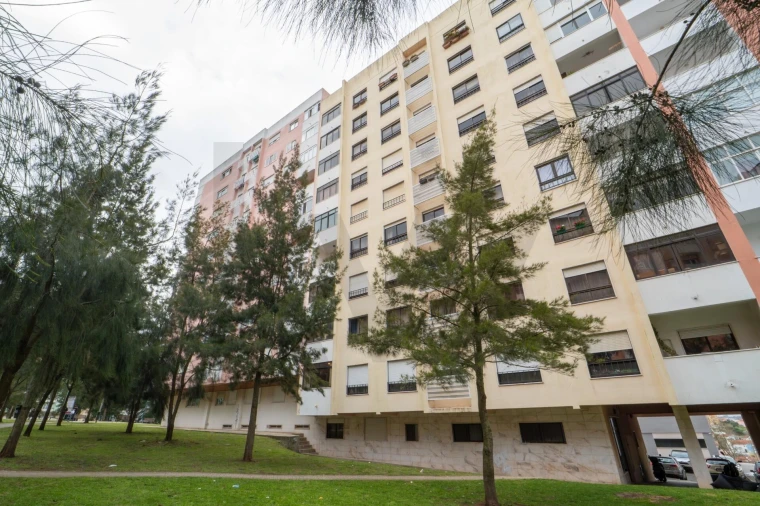 Apartamento T2 para Venda em Cacém e São Marcos Foto 35