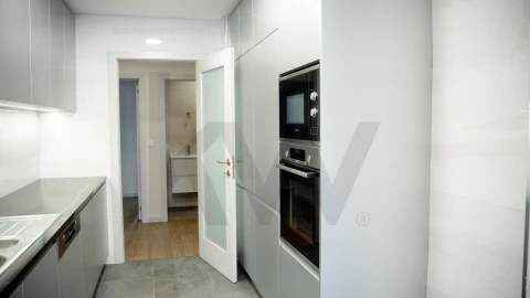 Apartamento T3 para Venda em Cedofeita, Santo Ildefonso, Sé, Miragaia, São Nicolau e Vitória
