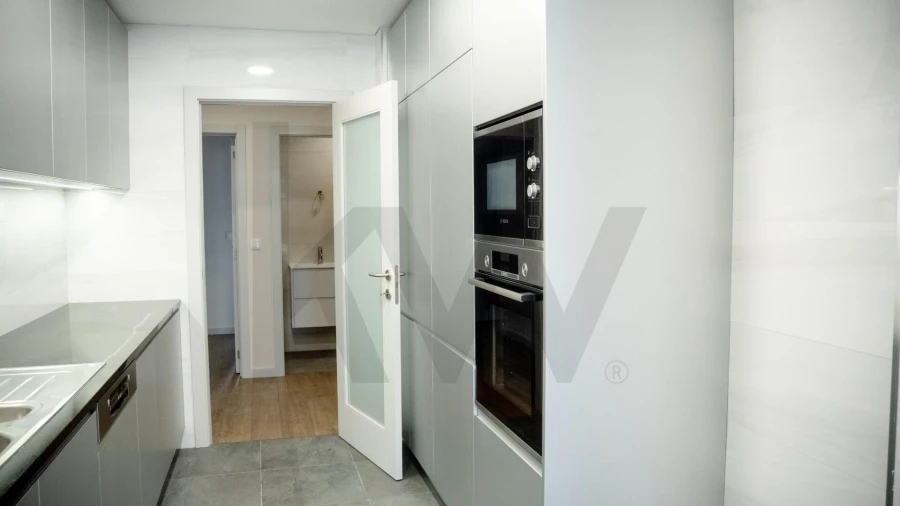 Apartamento T3 para Venda em Cedofeita, Santo Ildefonso, Sé, Miragaia, São Nicolau e Vitória Foto 9