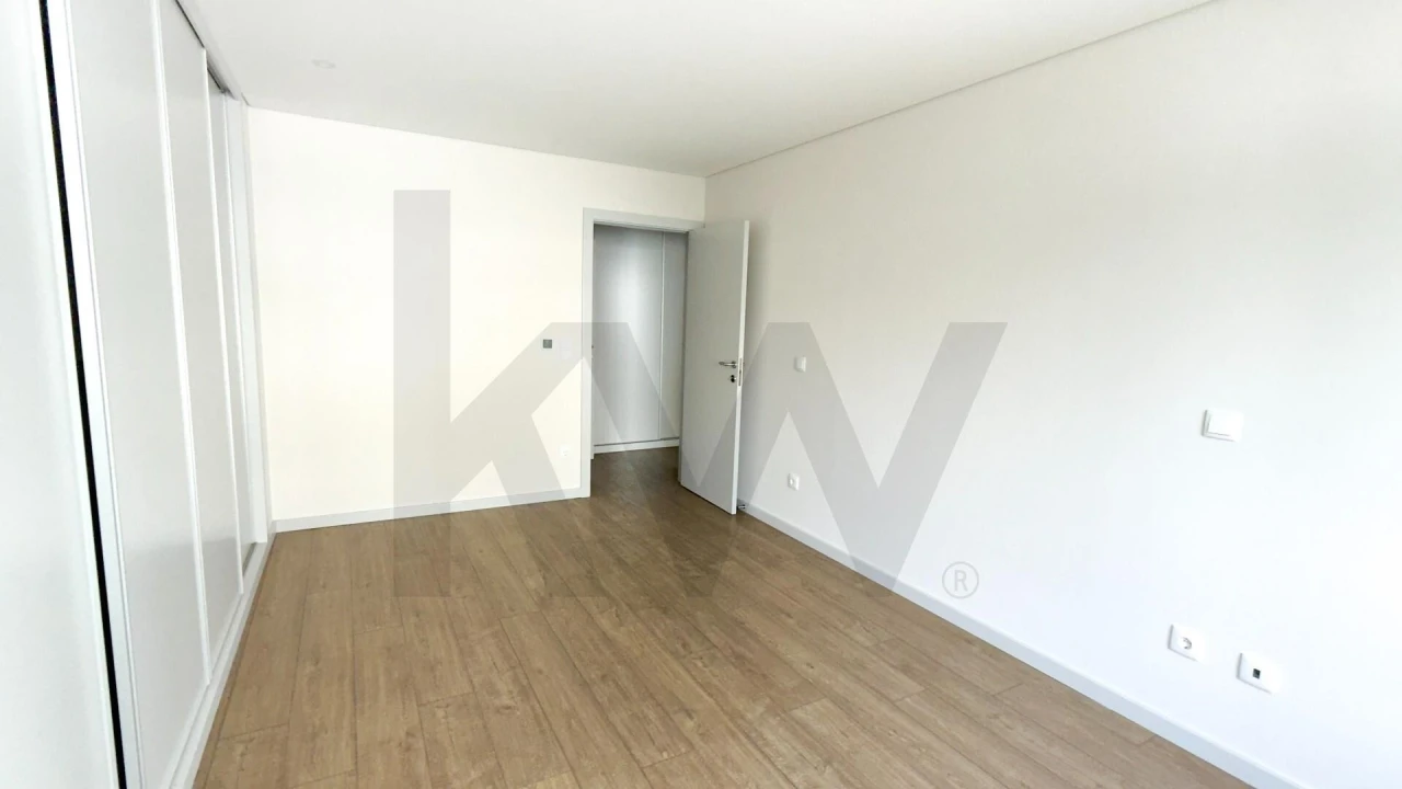 Apartamento T3 para Venda em Cedofeita, Santo Ildefonso, Sé, Miragaia, São Nicolau e Vitória Foto 14
