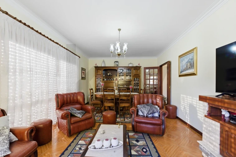 Moradia T3 para Venda em Paços de Brandão Foto 15