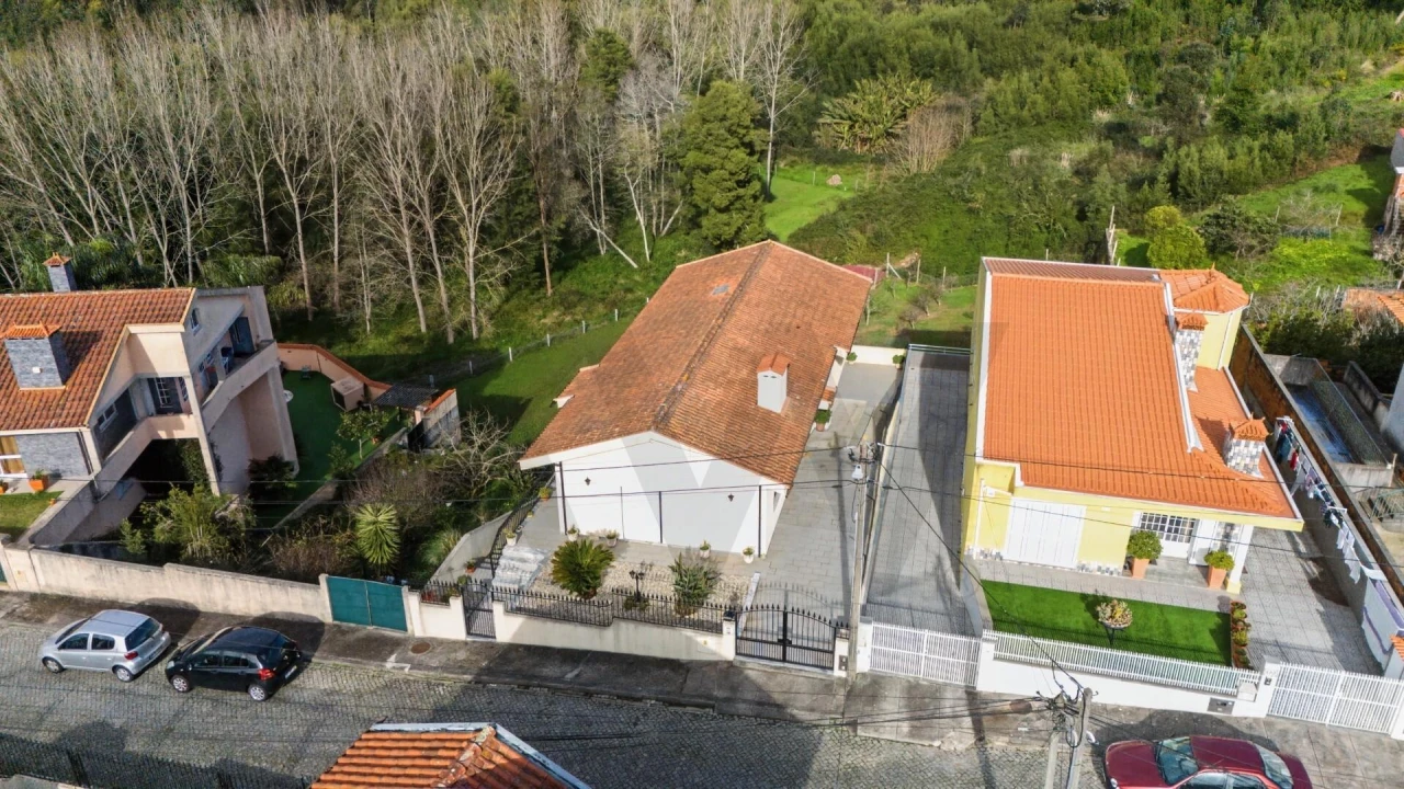 Moradia T3 para Venda em Paços de Brandão Foto 2