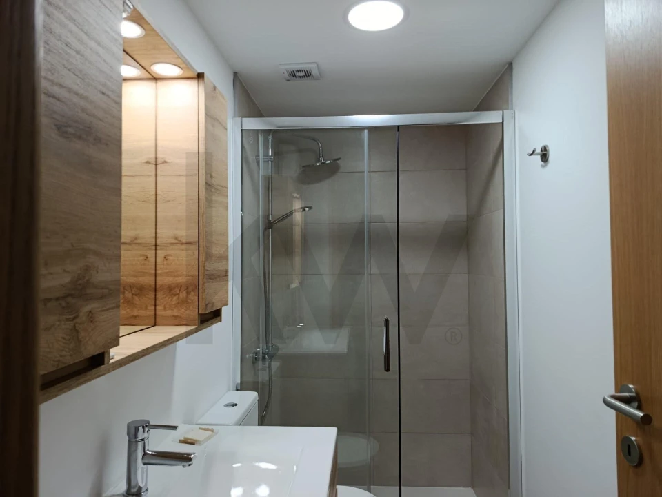 Prédio para Venda em São Pedro do Sul, Várzea e Baiões Foto 9