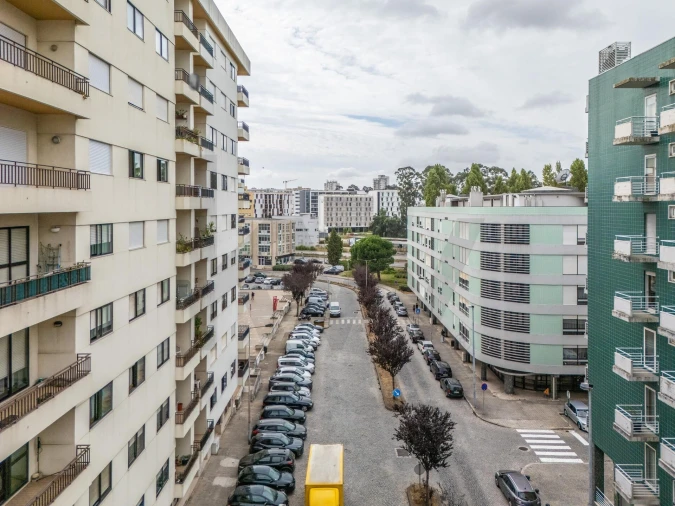 Apartamento T3 para Arrendamento em Pedrouços Foto 20