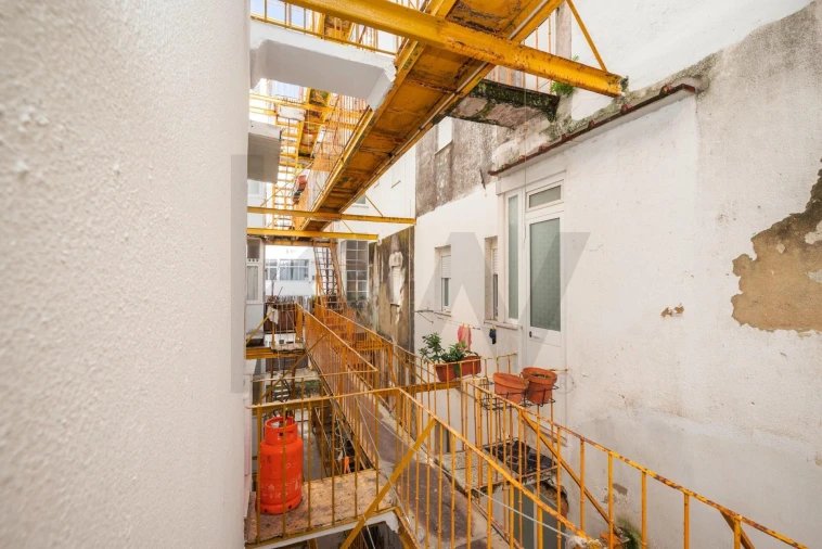 Apartamento T2 para Venda em Algés, Linda-A-Velha e Cruz Quebrada-Dafundo Foto 21