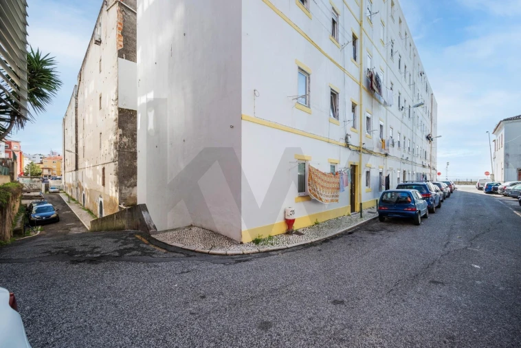 Apartamento T2 para Venda em Algés, Linda-A-Velha e Cruz Quebrada-Dafundo Foto 27