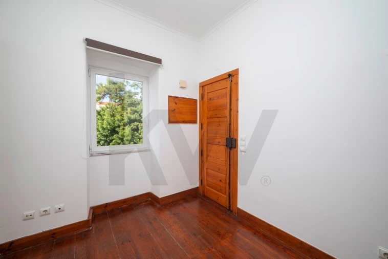 Apartamento T2 para Venda em Algés, Linda-A-Velha e Cruz Quebrada-Dafundo Foto 2